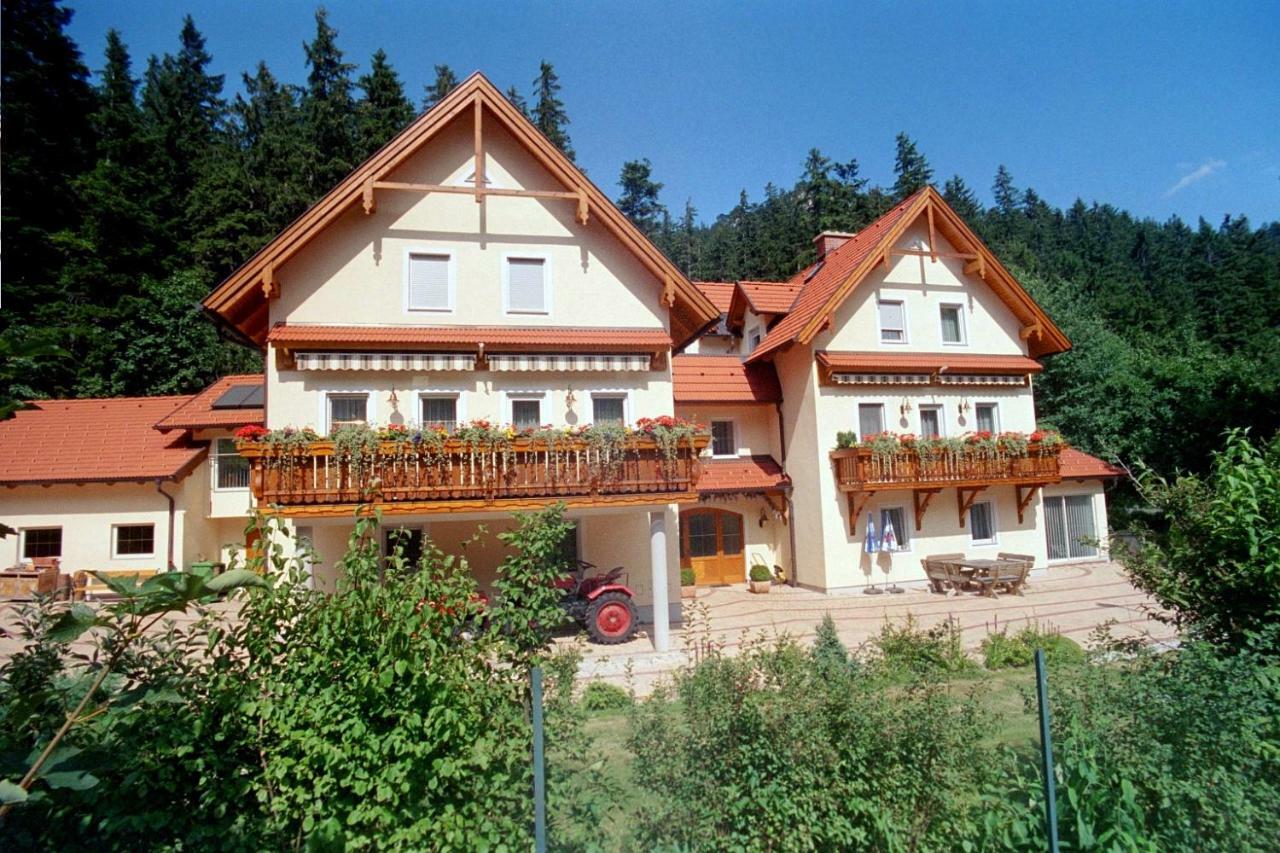 Haus Lenz Ferienwohnungen - Fam Ostermann Puchberg am Schneeberg Exterior foto