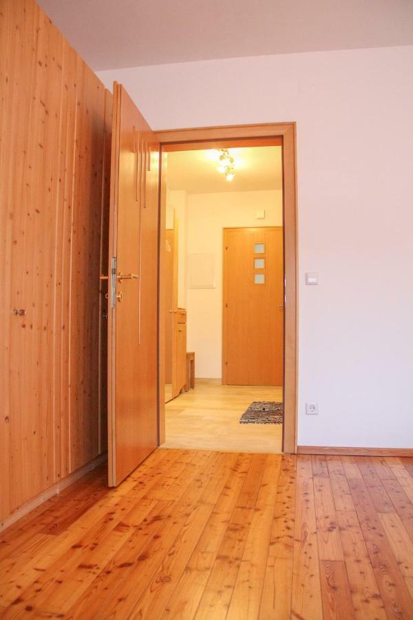 Haus Lenz Ferienwohnungen - Fam Ostermann Puchberg am Schneeberg Exterior foto